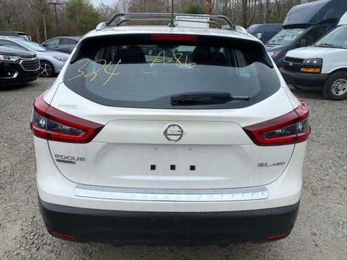 2022 Nissan Rogue Sport SL