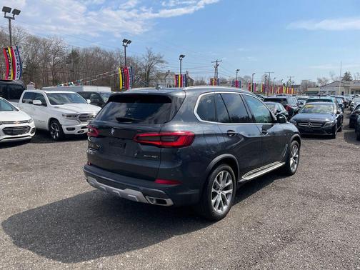 Arctic Gray Metallic 2019 BMW X5 xDrive40i