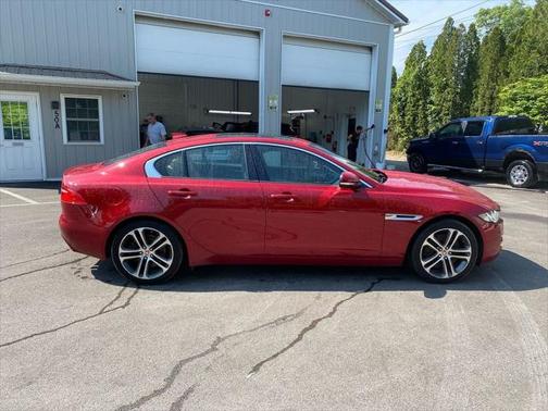2017 Jaguar XE 35t Premium