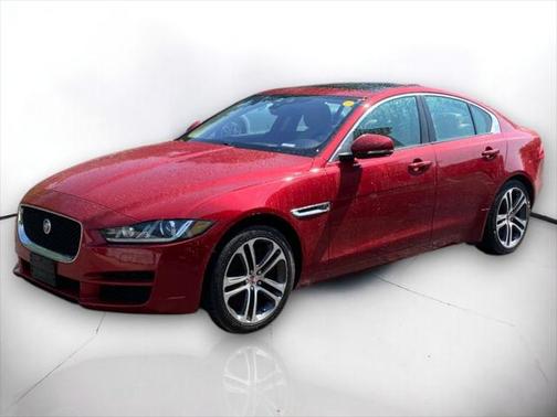 2017 Jaguar XE 35t Premium