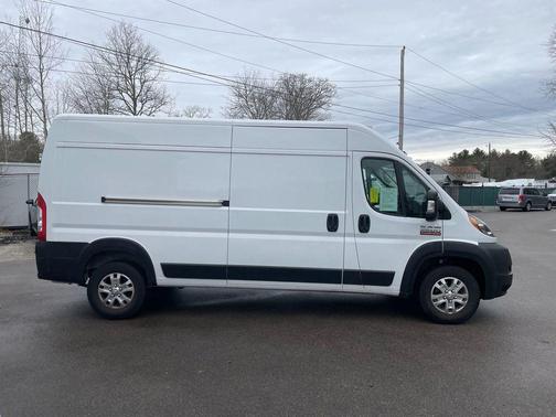 Bright White Clearcoat 2022 RAM ProMaster 2500 High Roof