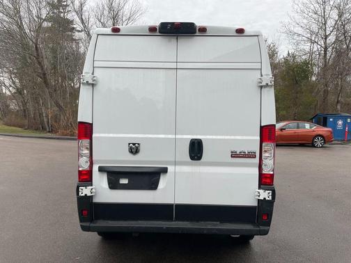Bright White Clearcoat 2022 RAM ProMaster 2500 High Roof