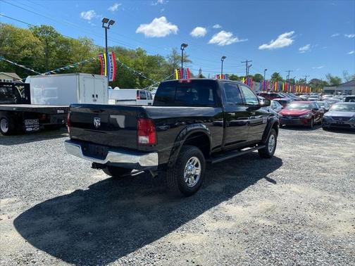 2017 RAM 2500 SLT Crew Cab 4x4 6'4' Box
