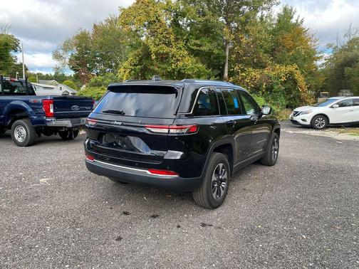 2022 Jeep Grand Cherokee 4xe Base