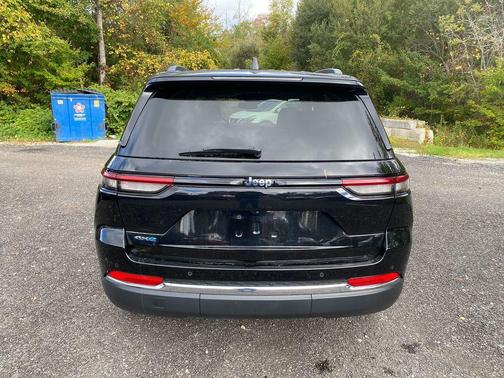 2022 Jeep Grand Cherokee 4xe Base