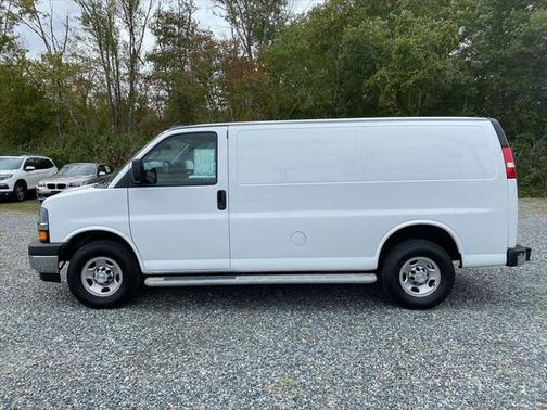 2022 Chevrolet Express 2500 RWD 2500 Regular Wheelbase WT