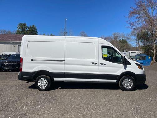 Oxford White 2025 Ford Transit-250 Base