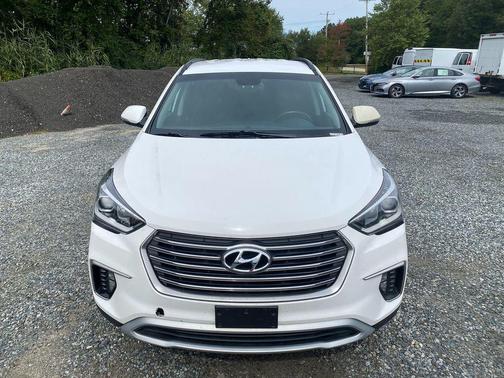 2018 Hyundai SANTA FE SE