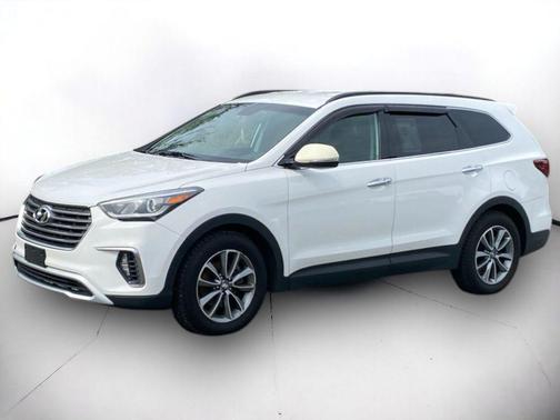 2018 Hyundai SANTA FE SE