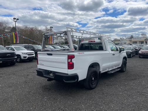 Summit White 2022 Chevrolet Silverado 1500 WT