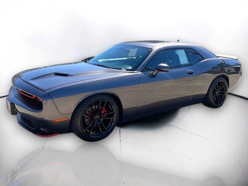 2015 Dodge Challenger SXT