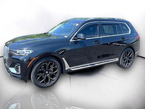 Black Sapphire Metallic 2021 BMW X7 xDrive40i