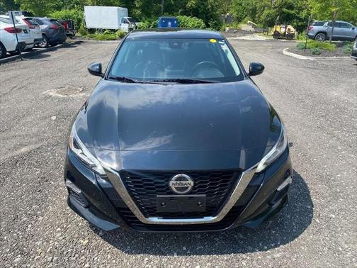2022 Nissan Altima SR FWD