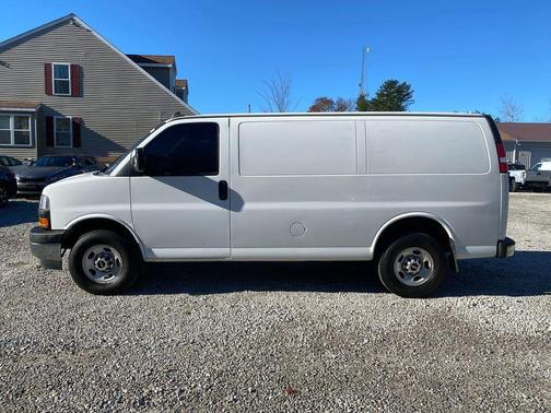2020 GMC Savana 2500 Work Van