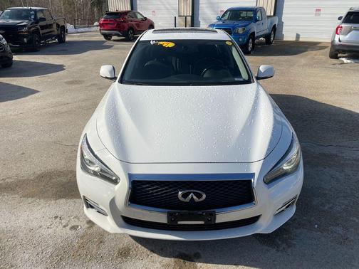2017 INFINITI Q50 3.0t Signature Edition