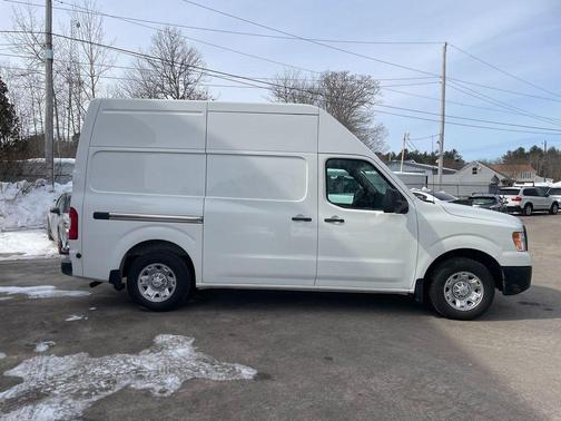 2021 Nissan NV Cargo NV2500 HD SV V6