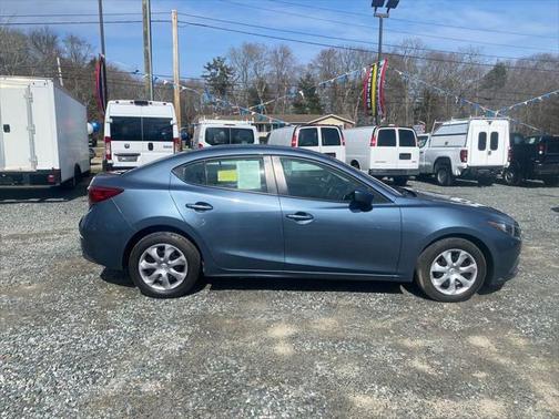 2015 Mazda Mazda3 i Sport