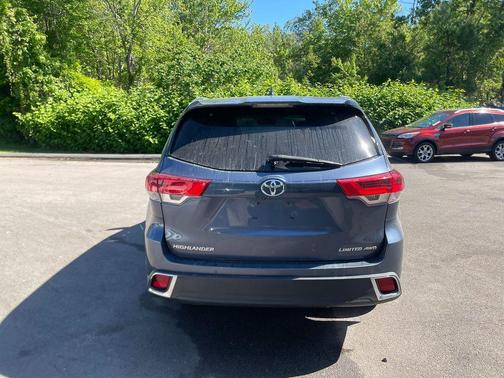 Shoreline Blue Pearl 2017 Toyota Highlander Limited
