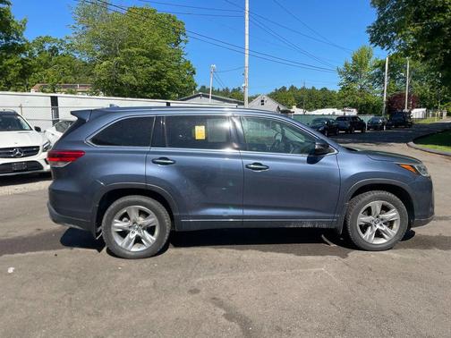 Shoreline Blue Pearl 2017 Toyota Highlander Limited