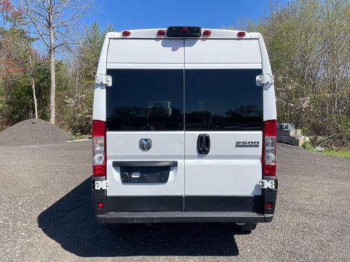 Bright White Clearcoat 2023 RAM ProMaster 2500 High Roof