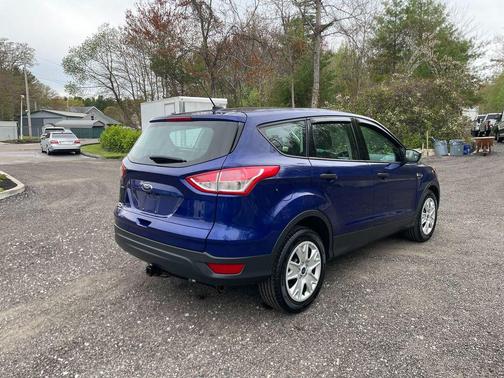 Deep Impact Blue 2016 Ford Escape S