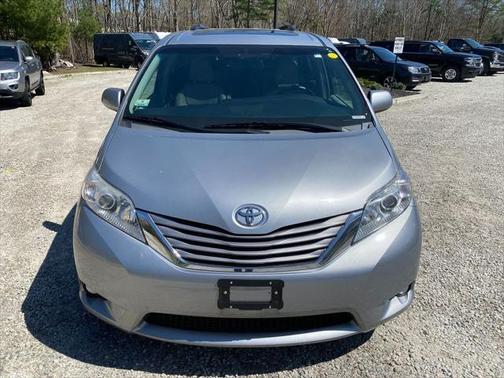 2017 Toyota Sienna XLE Premium