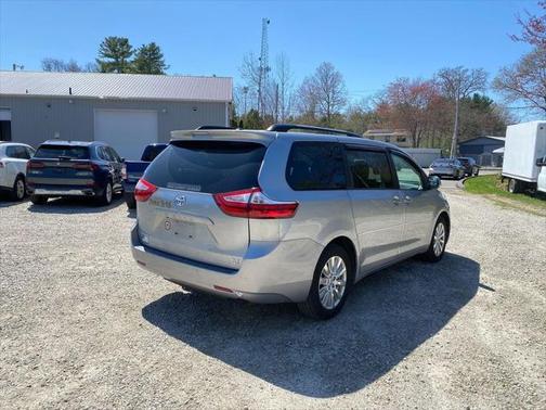 2017 Toyota Sienna XLE Premium
