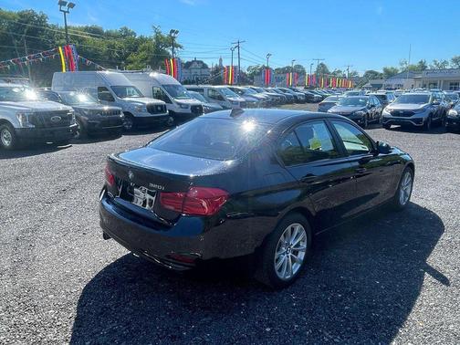 Jet Black 2018 BMW 320 i