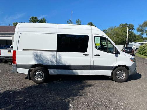 2021 Mercedes-Benz Sprinter 2500 Standard Roof