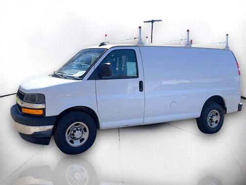 Summit White 2018 Chevrolet Express 2500 Work Van