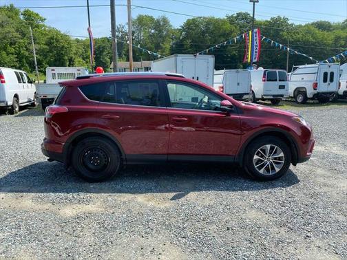 2018 Toyota RAV4 Hybrid XLE