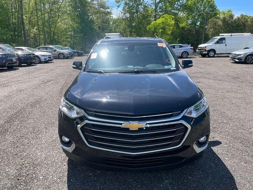 Mosaic Black Metallic 2019 Chevrolet Traverse LT Leather