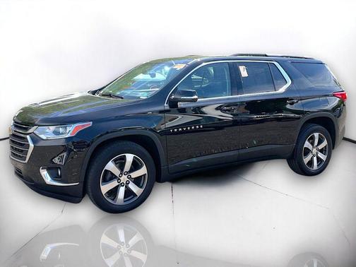 Mosaic Black Metallic 2019 Chevrolet Traverse LT Leather