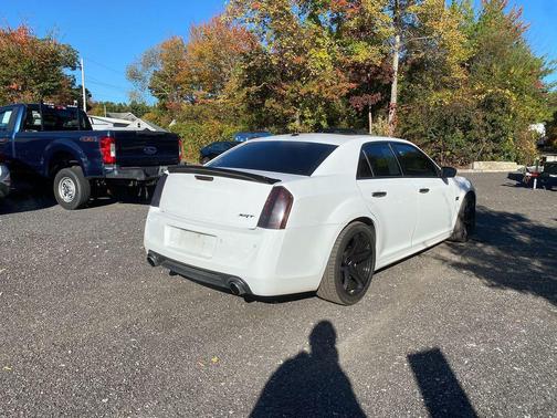 2013 Chrysler 300 SRT8