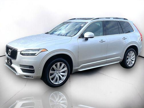 2018 Volvo XC90 T5 Momentum