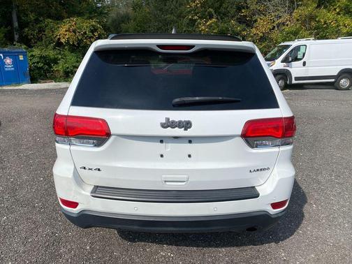 2019 Jeep Grand Cherokee Laredo