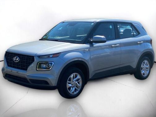 2022 Hyundai VENUE SE
