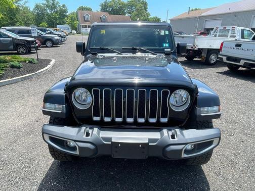Black Clearcoat 2020 Jeep Wrangler Unlimited Sahara