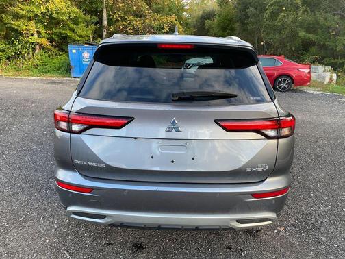 2023 Mitsubishi Outlander PHEV SEL