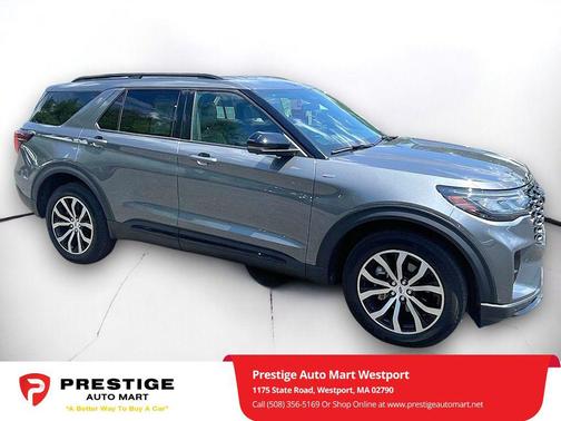Carbonized Gray Metallic 2025 Ford Explorer ST-Line