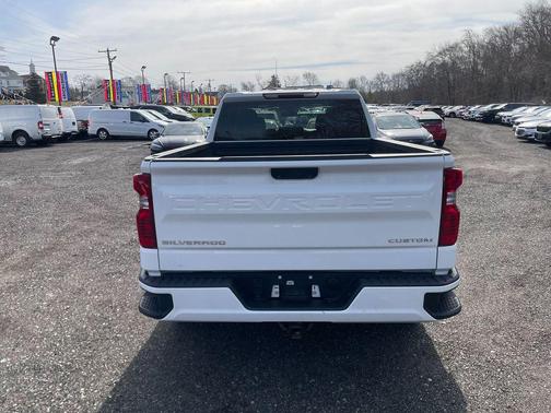 Summit White 2023 Chevrolet Silverado 1500 Custom