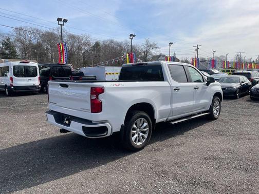 Summit White 2023 Chevrolet Silverado 1500 Custom