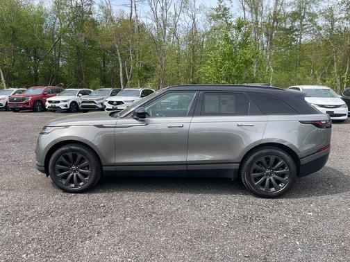 Silicon Silver Premium Metallic 2022 Land Rover Range Rover Velar P250 S