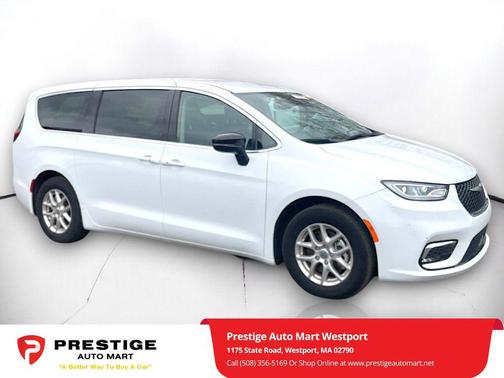 Bright White Clearcoat 2024 Chrysler Pacifica Touring L