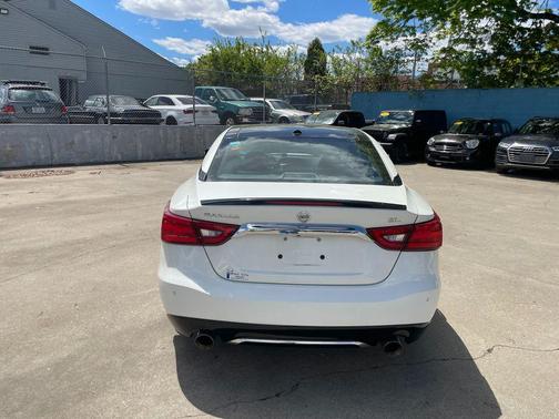 Pearl White 2017 Nissan Maxima 3.5 SL
