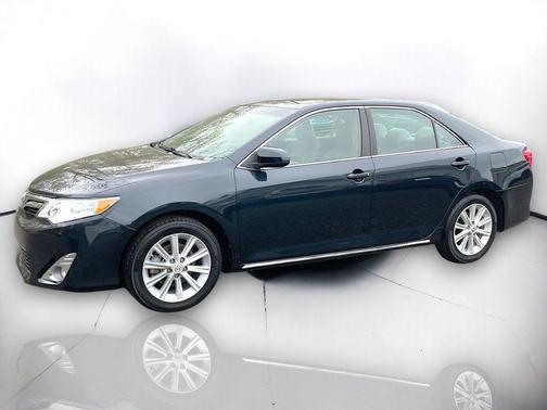 Cosmic Gray Mica 2014 Toyota Camry XLE