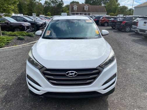 2016 Hyundai TUCSON SE