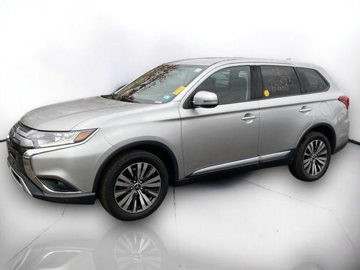 2019 Mitsubishi Outlander SE
