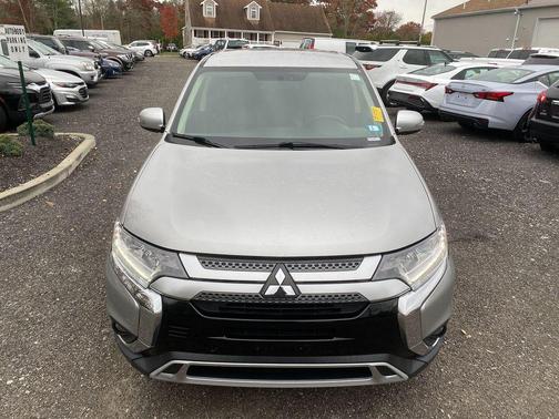 2019 Mitsubishi Outlander SE