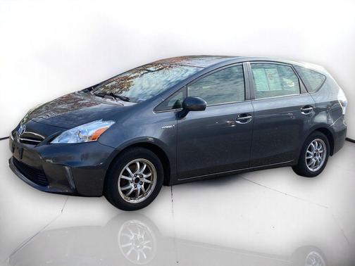 2014 Toyota Prius v Three